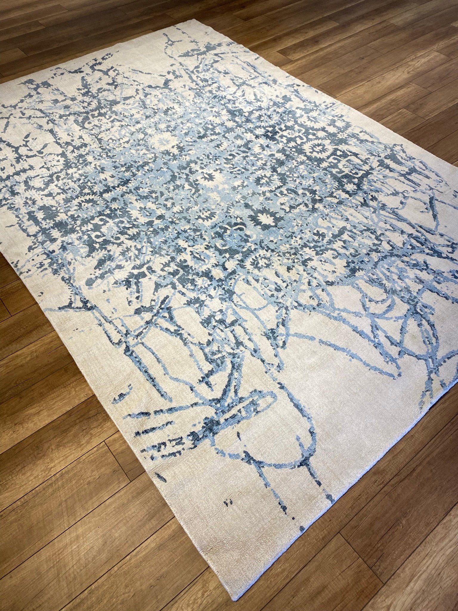 Modern Abstract Ivory/Blue