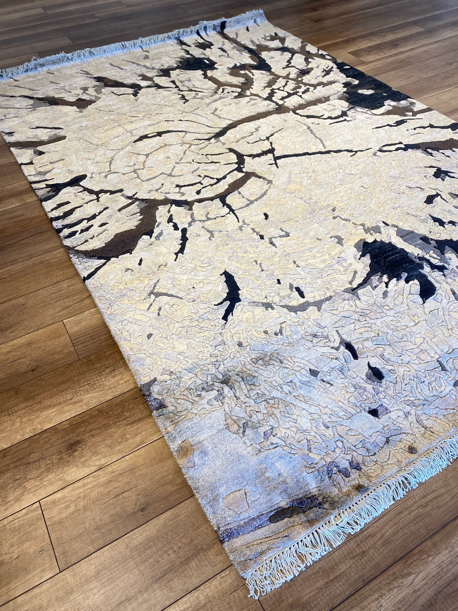 Modern Abstract Black/Ivory Branch