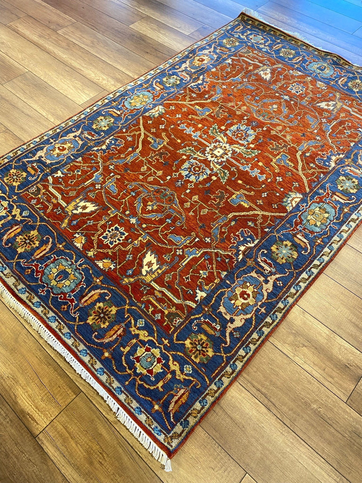 Traditional Persian Heriz Red/Navy