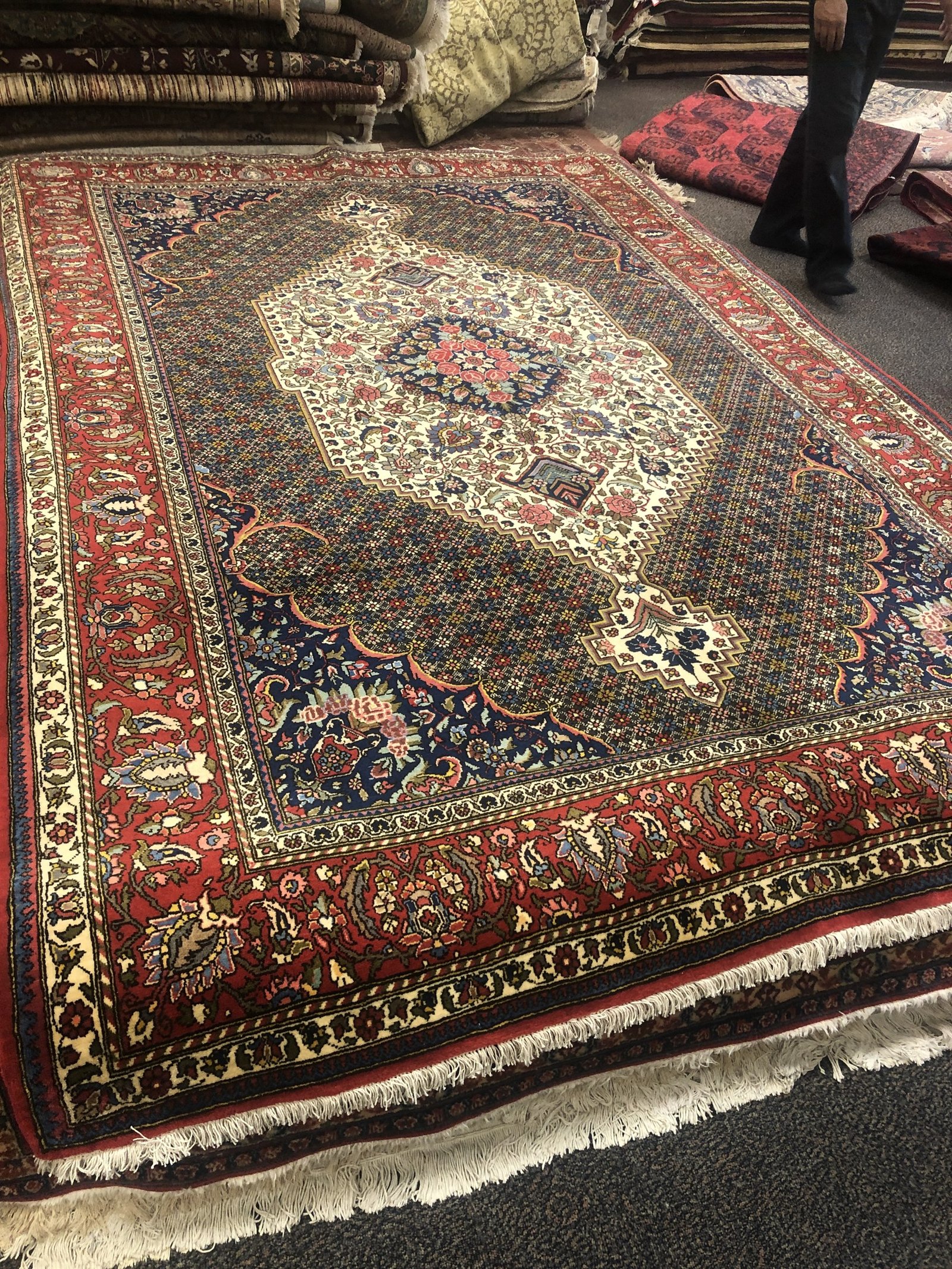 Charcoal Ivory Medallion Rug