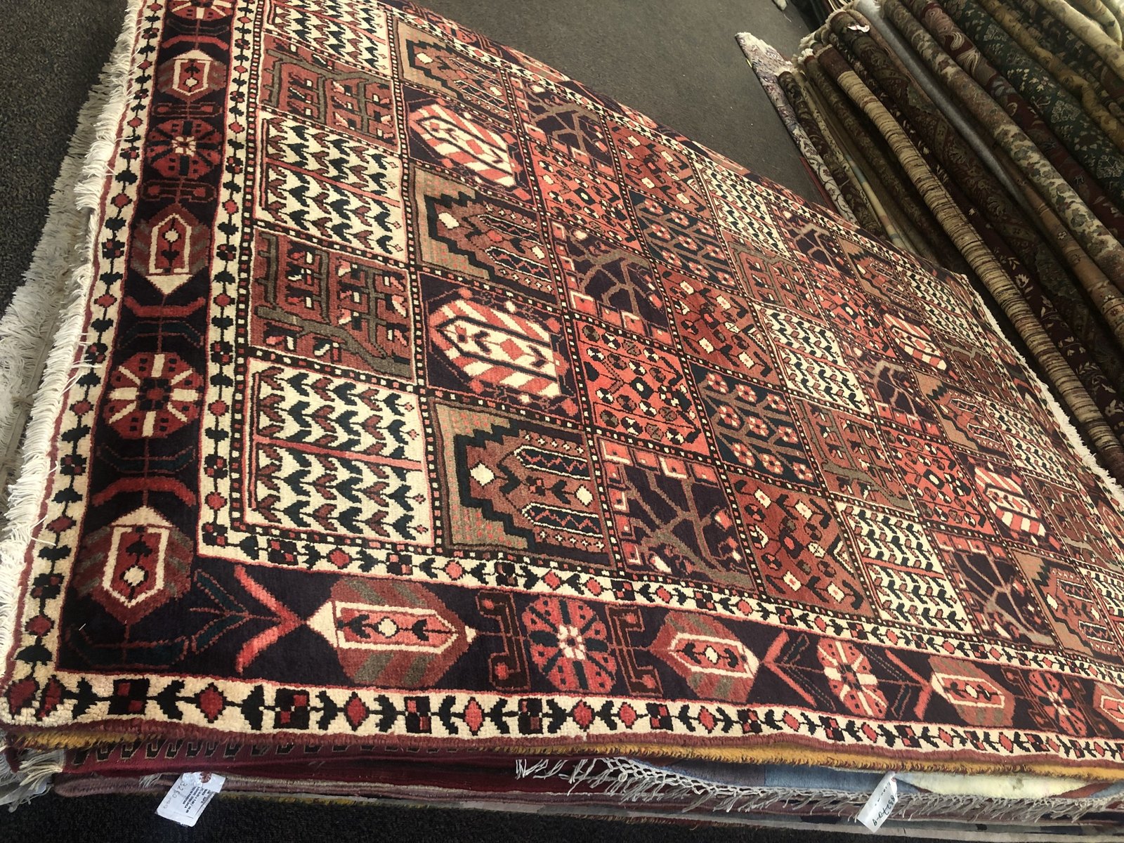 Tribal Diamond Medallion Runner