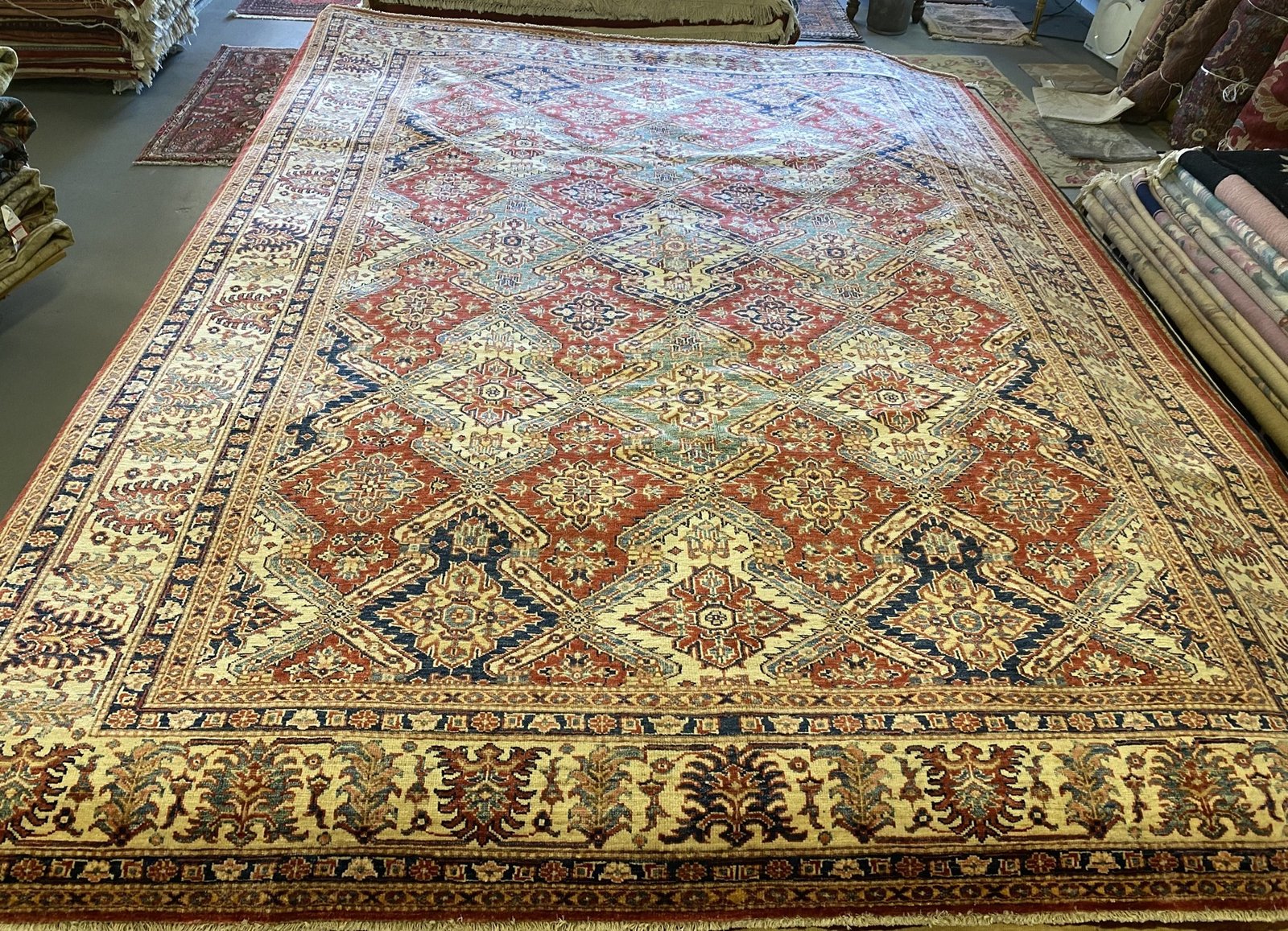 Multicolor Diamond Persian